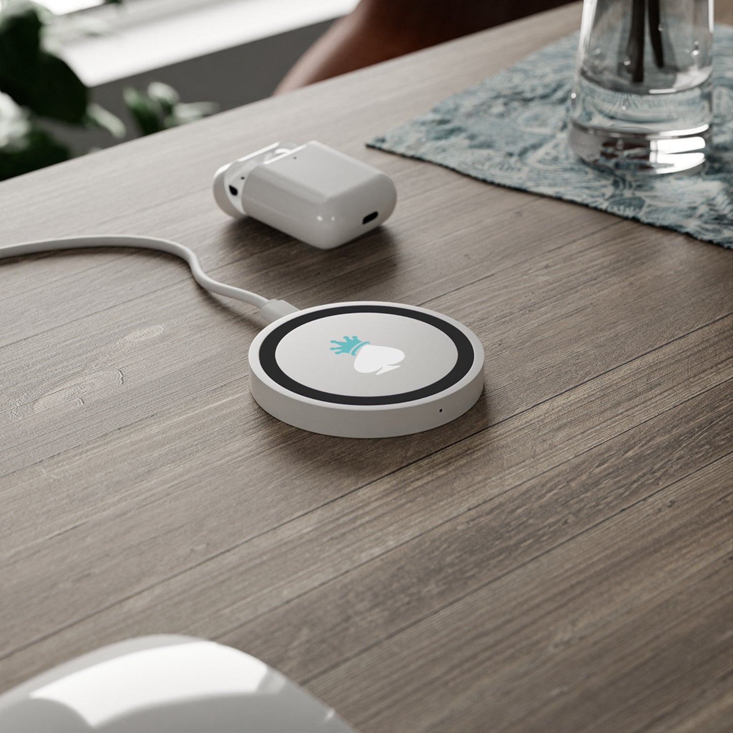 HD Poker Wireless Charging Pad